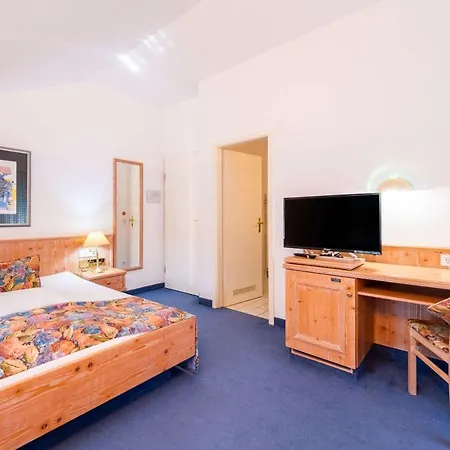 Muenchen Georgenhof Hotel 3*